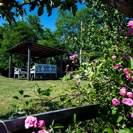 203b - The Cherry House, Con Giardino E Piscina Apartment